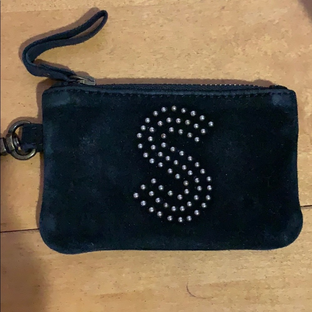 “S” coin purse